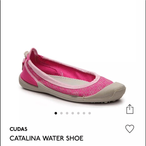 Cudas Pink Water 💦‎ Shoe Beach 🏖 Size 8M Women's Fashion